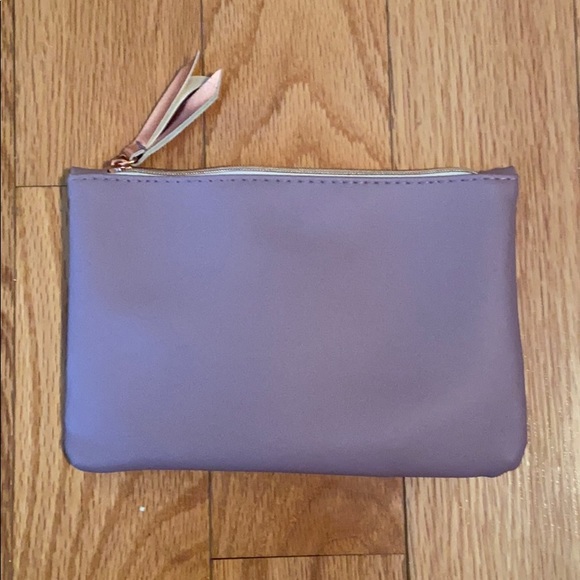 Ipsy bag - Picture 2 of 2